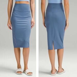 NWT LULULEMON Nulu Slim-Fit High-Rise Skirt Size 4 Oasis Blue